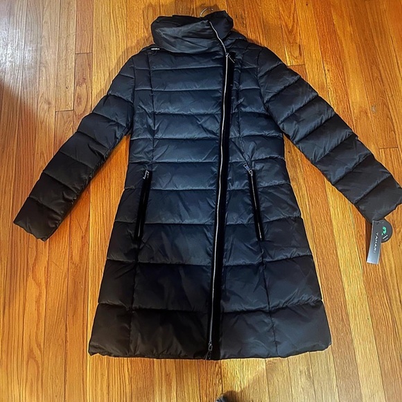 Tahari new with tags black winter coat - Picture 2 of 2